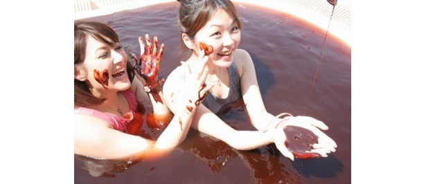 全身がチョコまみれ!?　バレンタイン限定のチョコレート風呂って？