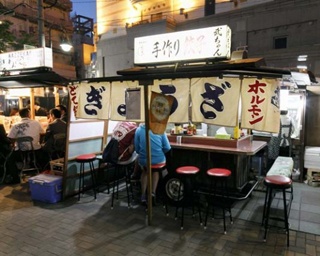【福岡酒場放浪記】芸能人もお忍びで訪れる中洲の名屋台｢武ちゃん｣