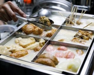 ＜福岡酒場放浪記＞旨味たっぷり！自慢の鶏ガラ料理をゆっくり堪能｢博多中洲屋台 交龍｣