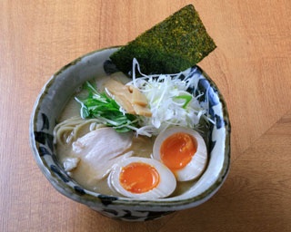 【大阪】口に広がる鯛の旨味が濃厚すぎ！「まるき」の真鯛ラーメン