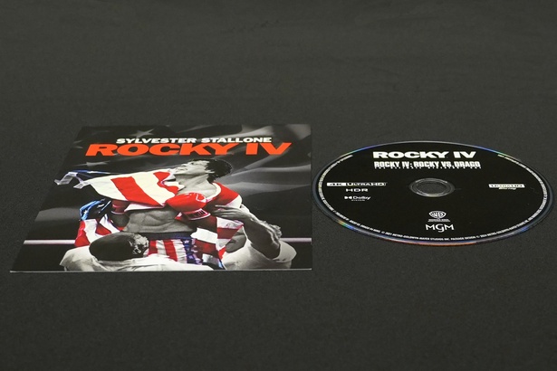 『ロッキーVSドラゴ：ROCKY IV』ももちろん収録