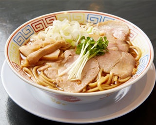 【大阪】こだわりのサバラーメンが話題に！「サバ6製麺所」新店急増中