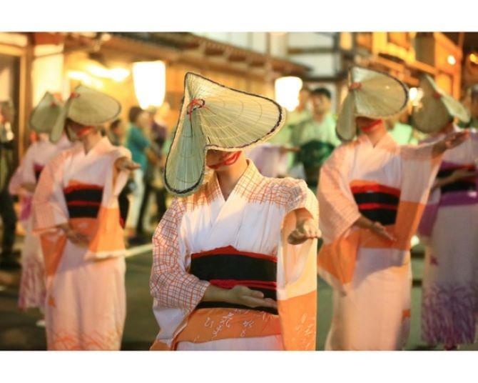 まだ間に合う！富山県の伝統行事「越中八尾おわら風の盆」の特別観覧プランが販売中