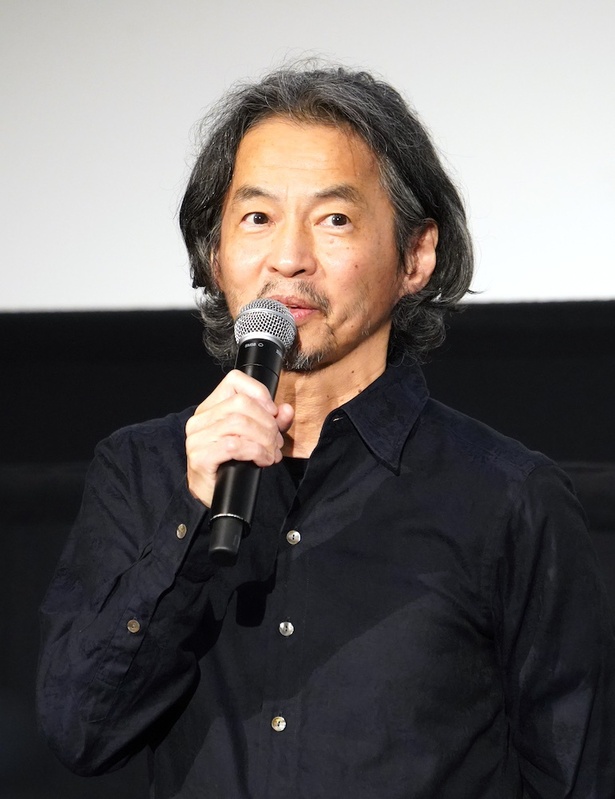 ”箱男”というキャラクターが面白いと映画化のきっかけに触れた石井岳龍監督