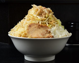 【大阪】マイルドな二郎系で初心者におすすめ！塚本「まる氣」のラーメン