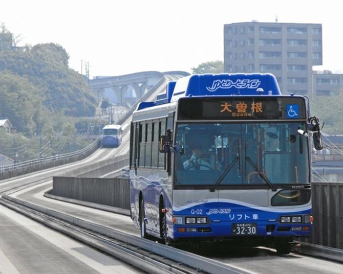 日本で唯一無二、バスと電車のデュアルモード！名古屋のガイドウェイバス「ゆとりーとライン」を知ってる？