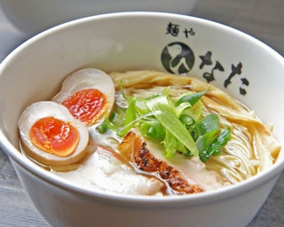 【大阪】澄んだ清湯スープが美味！「ひなた」で味わう王道の塩らーめん