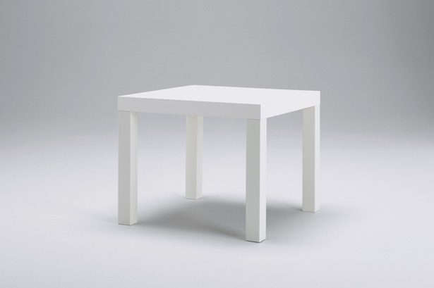 「LACK サイドテーブル(ホワイト)」(990円) ※全5色