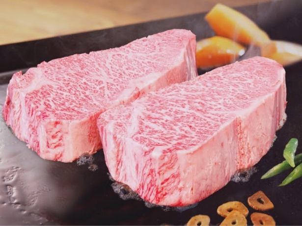 滋賀県のブランド牛である近江牛のステーキ