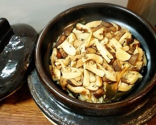 マツタケを1年中食べられる！銀座初のマツタケ料理専門店オープン