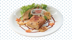 トーマスレストラン「アツアツカボチャ入りラザニア」(1280円)