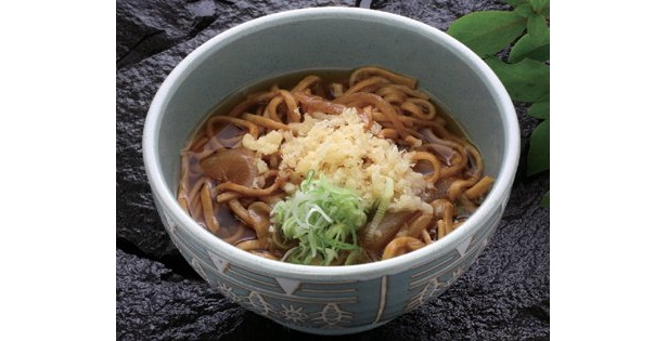 今や全国に名前が知れ渡った「黒石つゆやきそば」(500円)