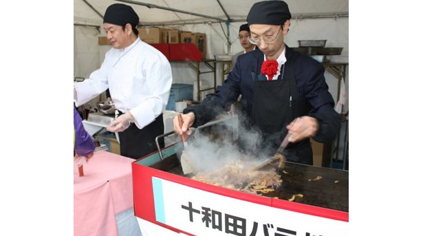 本当にベルバラの世界を意識した衣装で作ってくれる