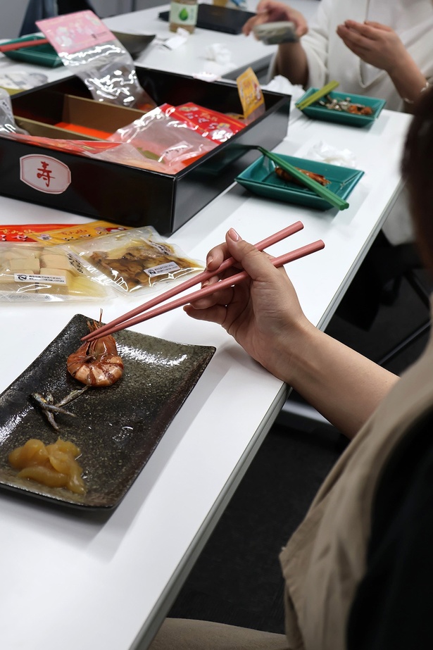 みんなでワイワイ試食会