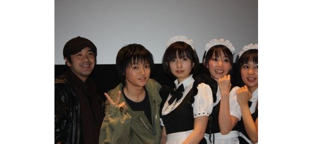 【写真】激萌えなメイドたちの姿にズームイン！