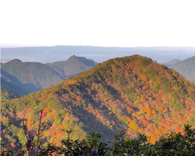 絶景の紅葉をスニーカーで！佐賀・多良岳【見頃｜10月下旬〜11月上旬】