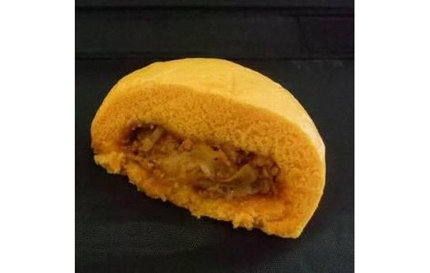 【写真】中にはタコスミートと濃厚チーズがとろり！