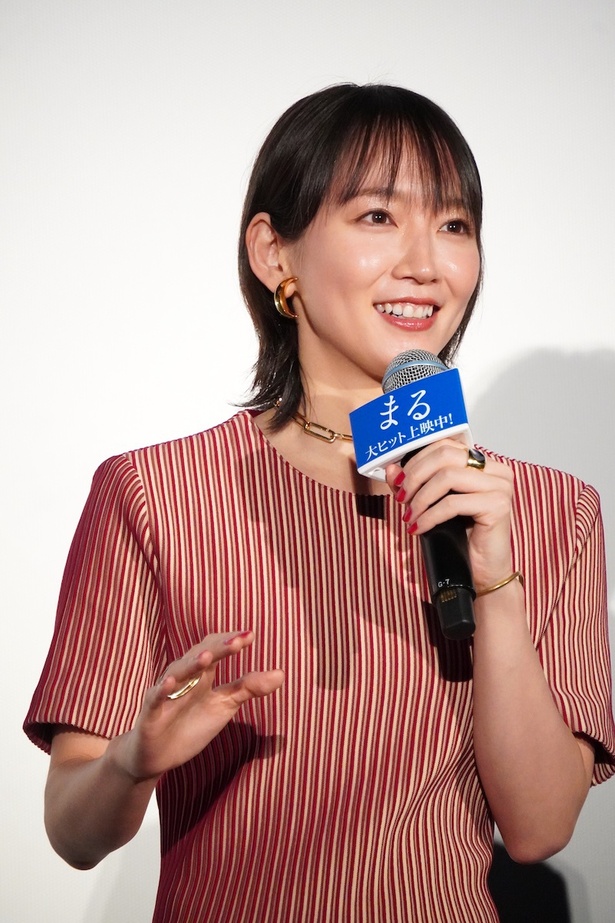 沢田と同じアトリエで働く現代美術家のアシスタント・矢島を演じた吉岡里帆