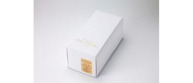 【写真】“シンプル イズ ベスト大賞”に輝いたロールケーキをチェック