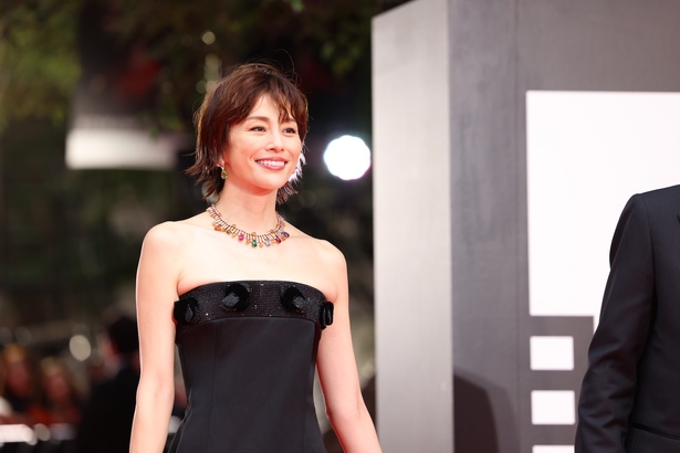 米倉涼子、『劇場版ドクターX』で東京国際映画祭に参加