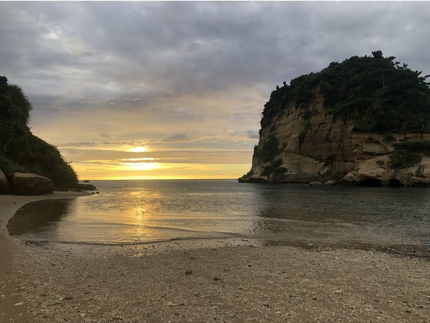 【写真】かつて訪れた西表島の月ヶ浜で観た夕日