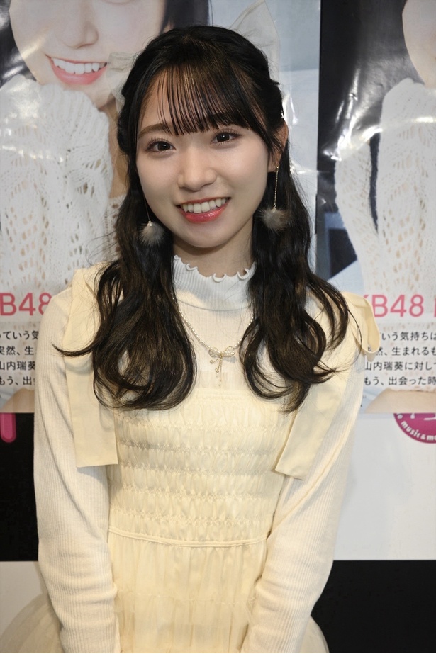 【写真】1st写真集のお渡し会を池袋にて行ったAKB48山内瑞葵が喜びを語った