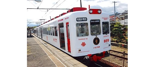【写真】“いちご電車”もラブリー♪ ほか、グッズなど