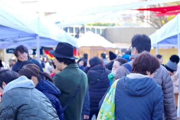 【写真を見る】「THE GREENMARKET SUMIDA」会場の様子