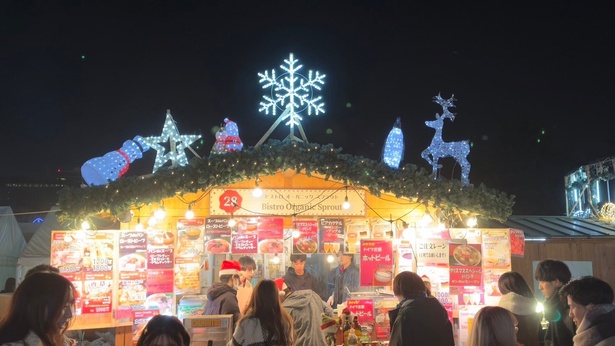 飲食ブースも多数出店され賑わう／東京クリスマスマーケット in 明治神宮外苑