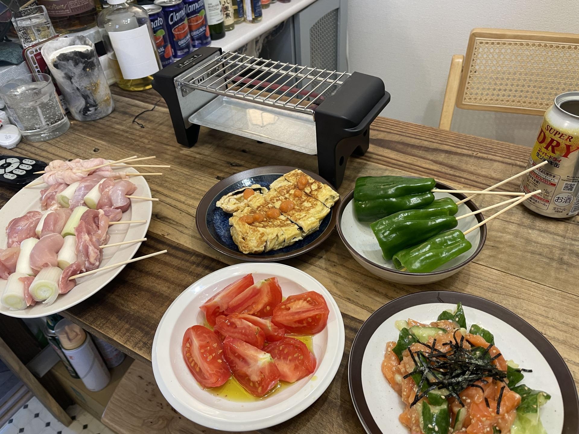 寝起きから楽しい本気の朝飲み／むぎが氏とワンルーム酒場(7)独身女の早朝居酒屋