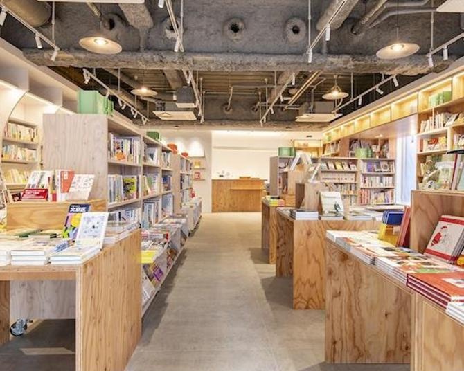 東京・千石に、旅と暮らしの本屋「アンダンテ」がオープン！トーハンの社内ラボ「Book Boost Lab.」が開業サポート