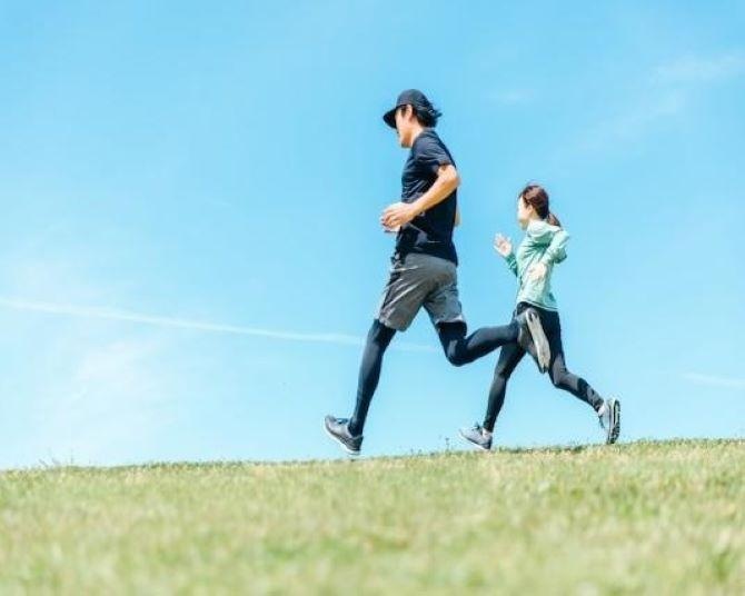 30代よりも“アクティブシニア”のほうが運動習慣あり！その健康法と、家でおすすめの運動とは？