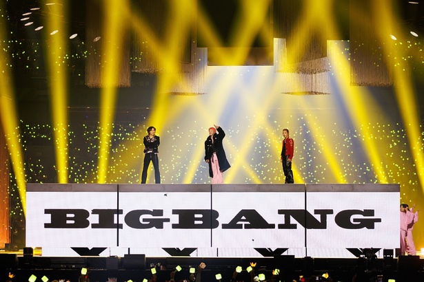 BIGBANGが大阪で再集結し、会場でレジェンド曲を披露！　会場にいた記者が地震と間違うほどの揺れが巻き起こるほど！▶次もBIGBANG圧巻のステージ （C） CJ ENM Co., Ltd, All Rights Reserved