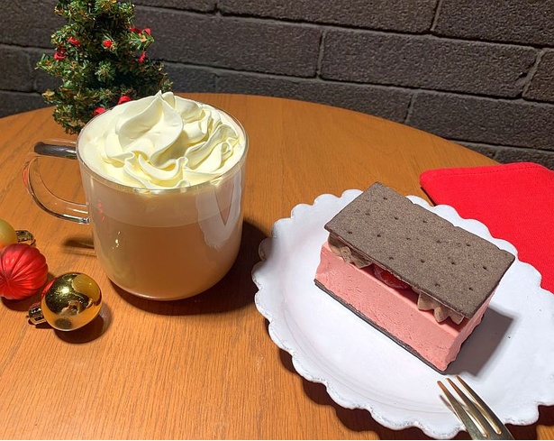 今しか味わえない「メリークリーム」を合わせた「メリークリーム ラテ」(写真左)も。こちらは上品な甘さとコクを感じることができる