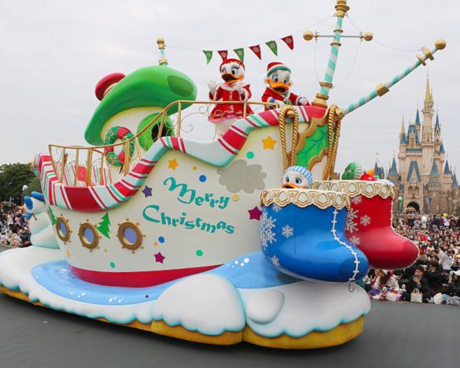 【TDL】2024年で見納め！ディズニー冬のパレード「ディズニー・クリスマス・ストーリーズ」