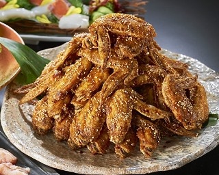 手羽先×ハロウィンで“ハロウィング”！大人気の手羽先唐揚げが食べ放題