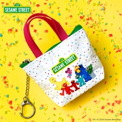 「セサミストリートデザイン バッグ型キーホルダー」(非売品)