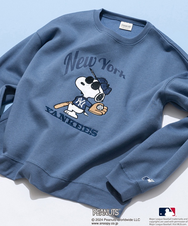 「PEANUTS MLB オリジナルデザイン オリジナルデザイン 裏起毛クルーネックスウェット ヤンキース(ブルーグレーA柄)」(7689円)