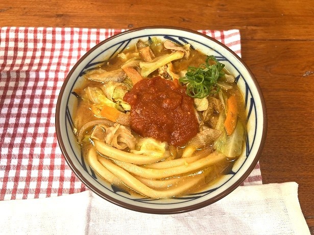 【写真】すでに話題になっている「俺たちのトマト豚汁うどん」