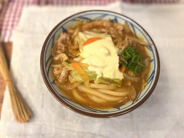 新作の「俺たちのガリバタマヨ豚汁うどん」