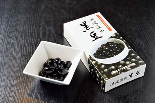 「丹波篠山 黒豆」(1080円)。ビタミンなど栄養分も豊富/特産館ささやま