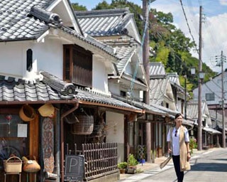 【列車ひとり旅】街なみは映画のセットのよう！篠山の伝統的な建築美に感動