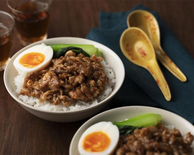 「煮込まない！揚げない！」本格的な味わいなのに10分以下で『魯肉飯』!?ラクちん時短レシピ2選【作者に聞く】