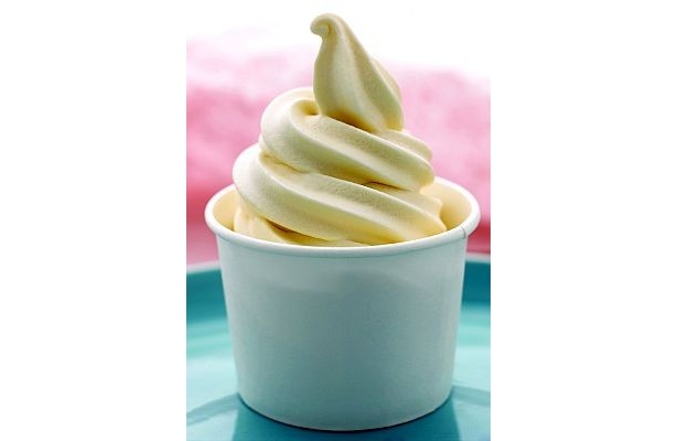 豆乳入りの｢ソヤソフトクリーム｣(180円)