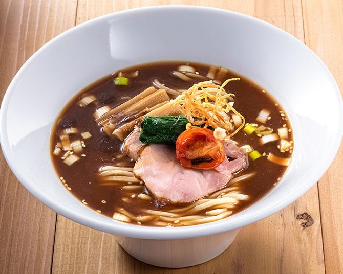 「一風堂 梅田」2階 ラーメンポップアップストアに、女性店主が手掛ける八丁味噌ラーメンが登場！