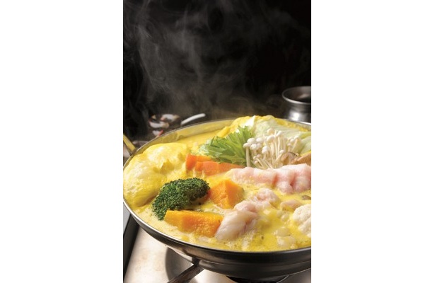 「木村屋本店 渋谷109前」(東京都渋谷区）の「パンプキンもつ鍋」（1人前1260円）　※注文は2人前〜