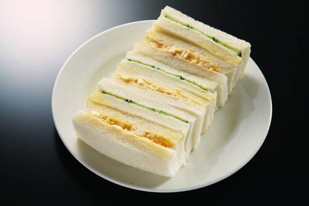 「木村家」のサンドイッチ370円。ふわふわのパンと定番の具の組み合わせにほっとする