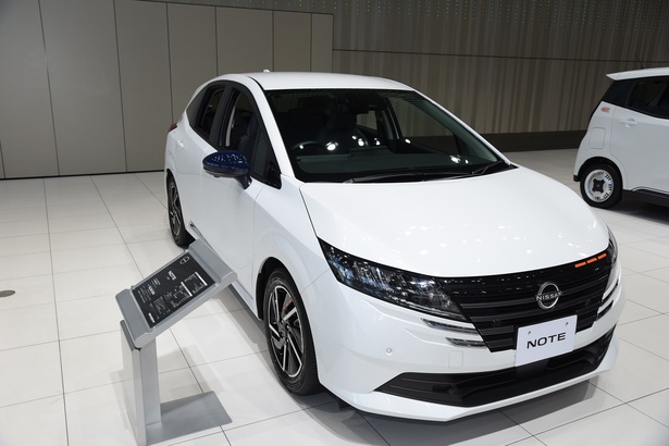 BEAMSがデザイン監修を行った特別仕様車“ビームスエディション”のNOTE