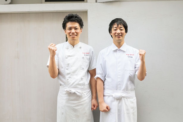店主の近藤佑介さん(右)、加藤大輔さん(左)/燃えよ 麺助