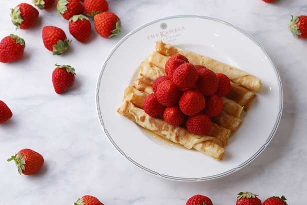 Strawberry on the Thin Pancakes